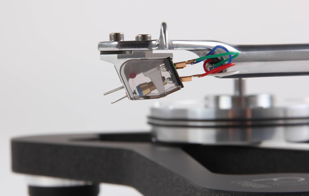 Rega Planar 10 Plattenspieler mit Netzteil