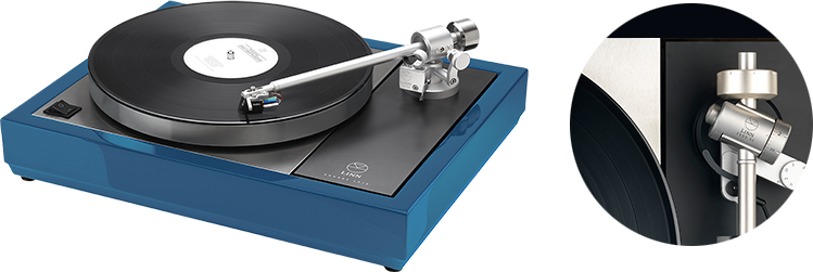 24-Blue_Pantone-647-C_2021-03-24-194732