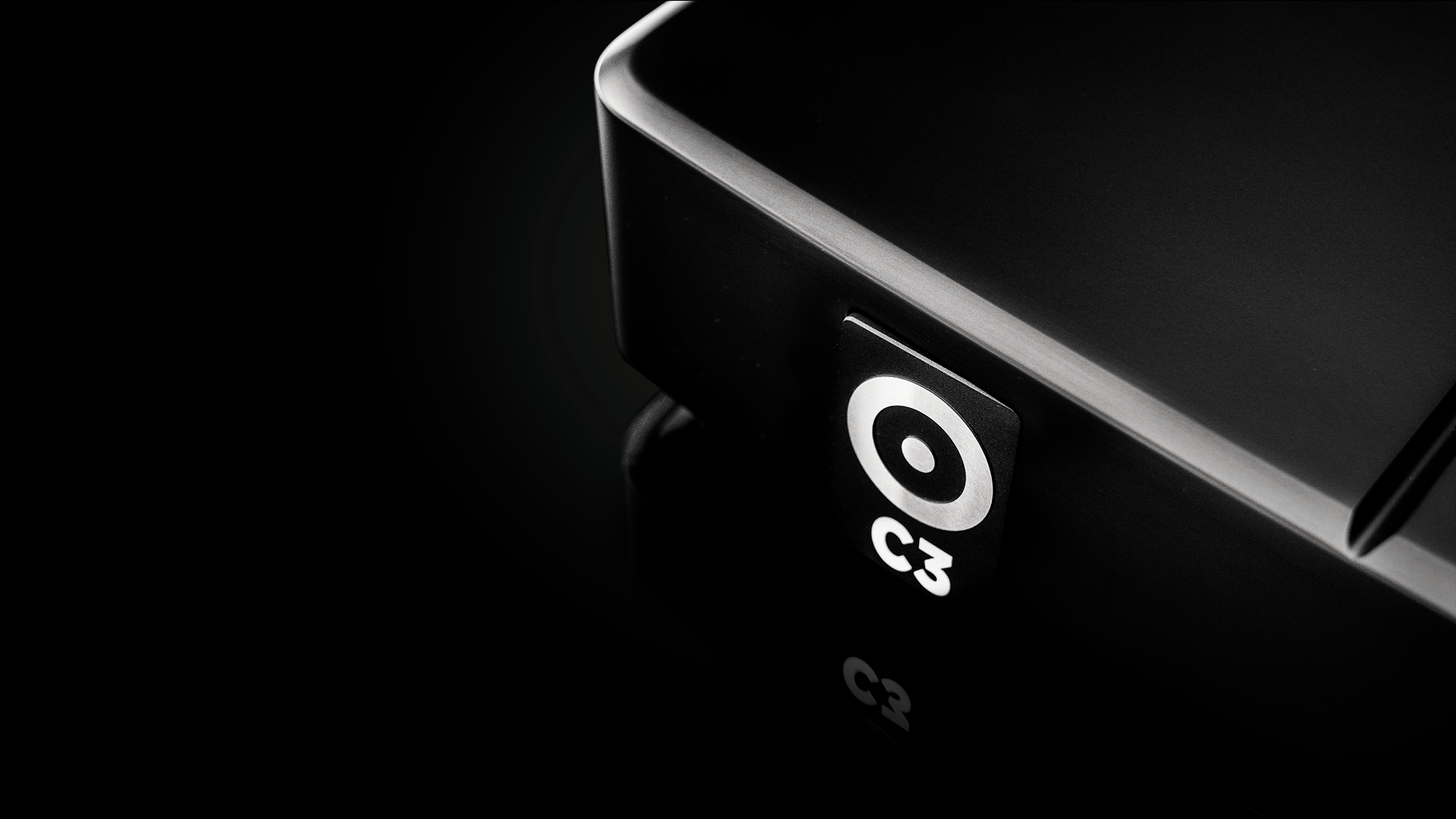 Mainz8-C3-SkewedFrontLogo-Close-DESKTOP-min