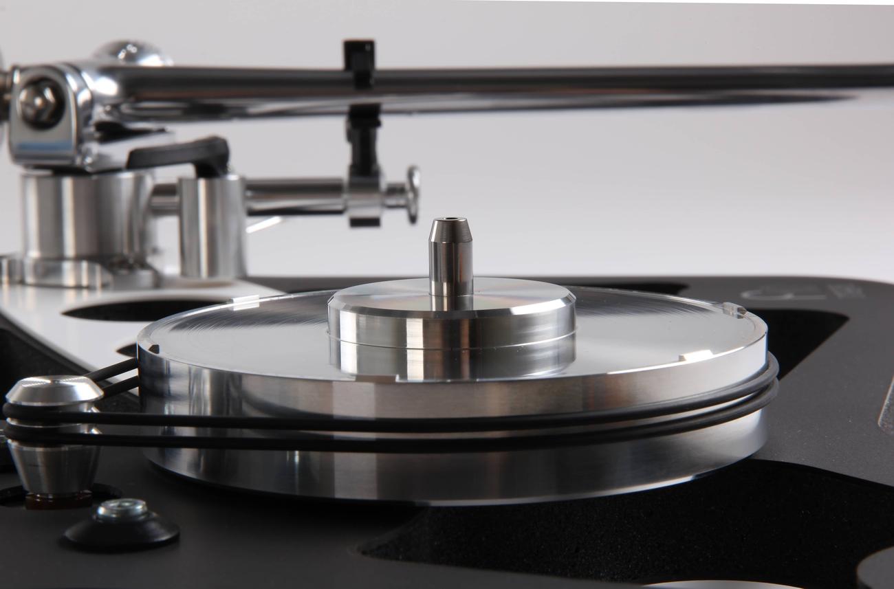 Rega Planar 10 Plattenspieler mit Netzteil