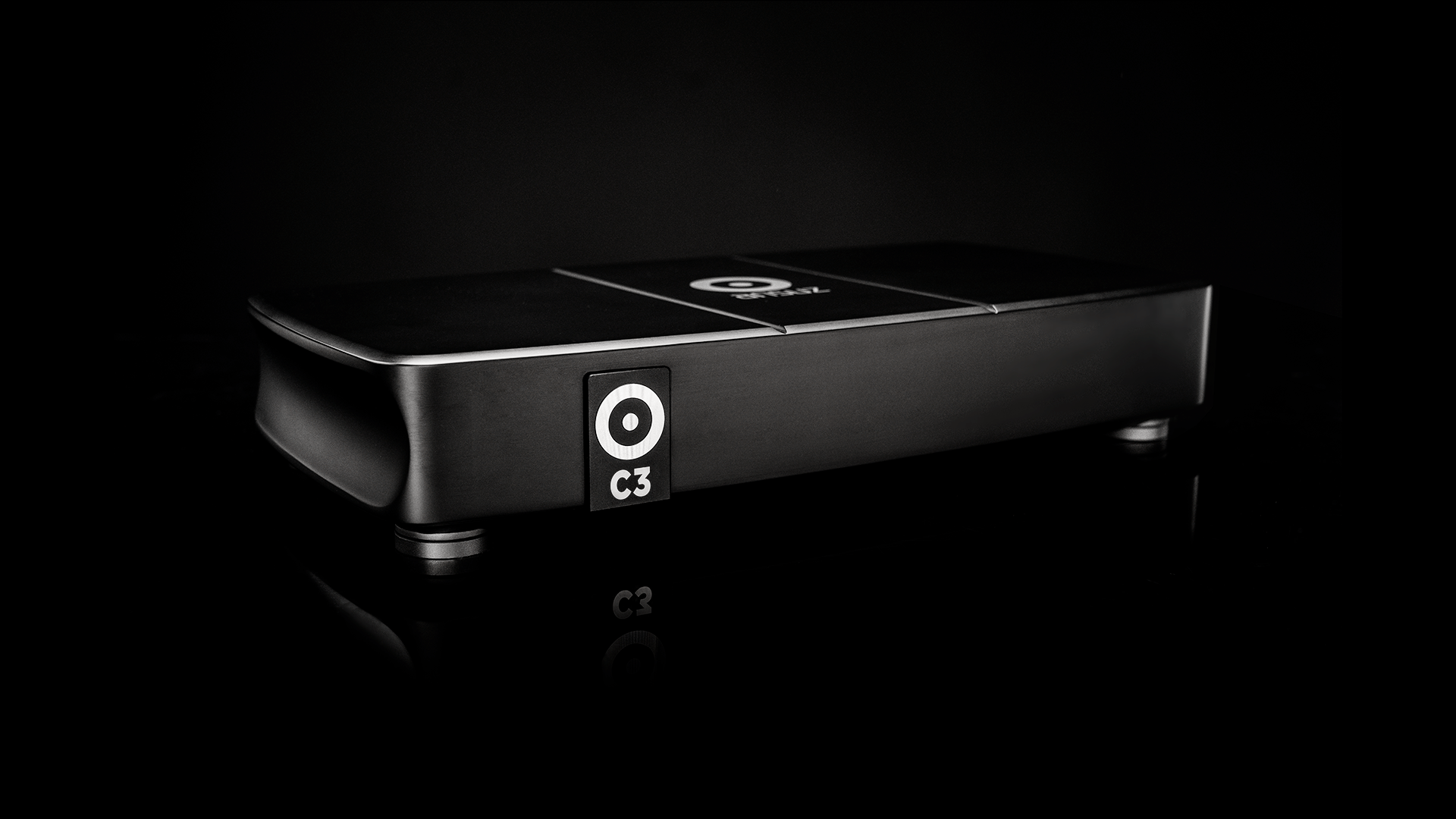 Mainz8-C3-SkewedFront-Total-DESKTOP-min