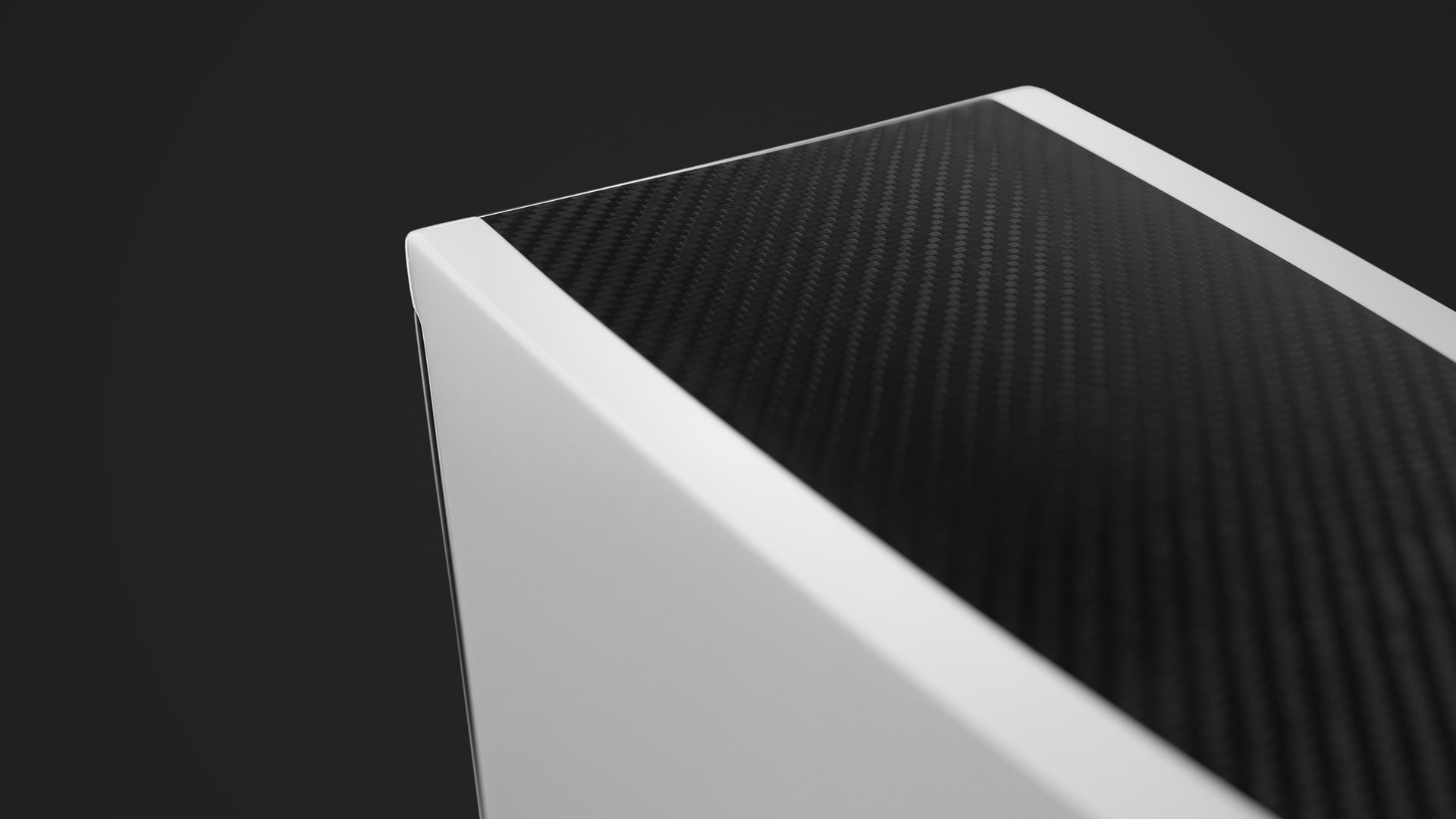 BOERRESEN-X2-WHITE_TopSide-Carbon_HalfClose_DBG-min