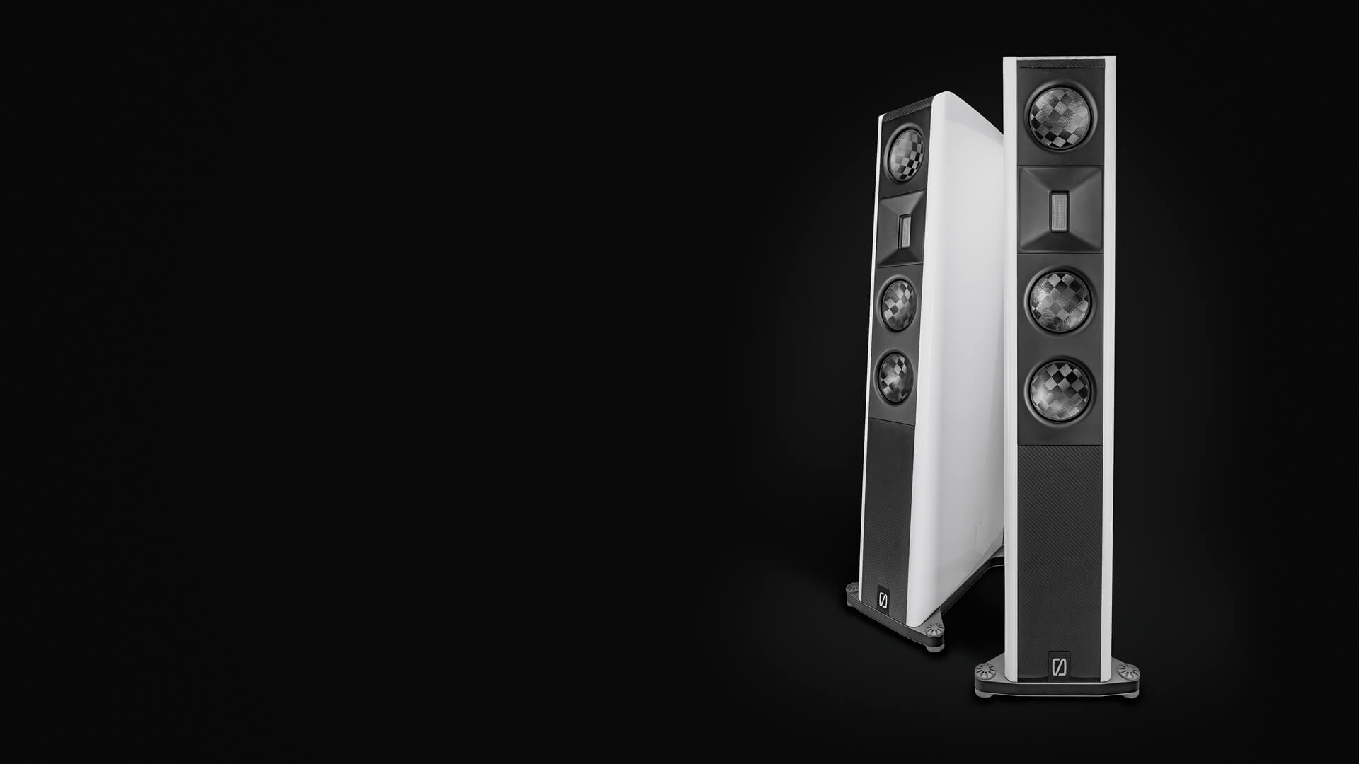 BOERRESEN-X3-WHITE_2Speakers_FrontSkewed_Total_DBG-DESKTOP