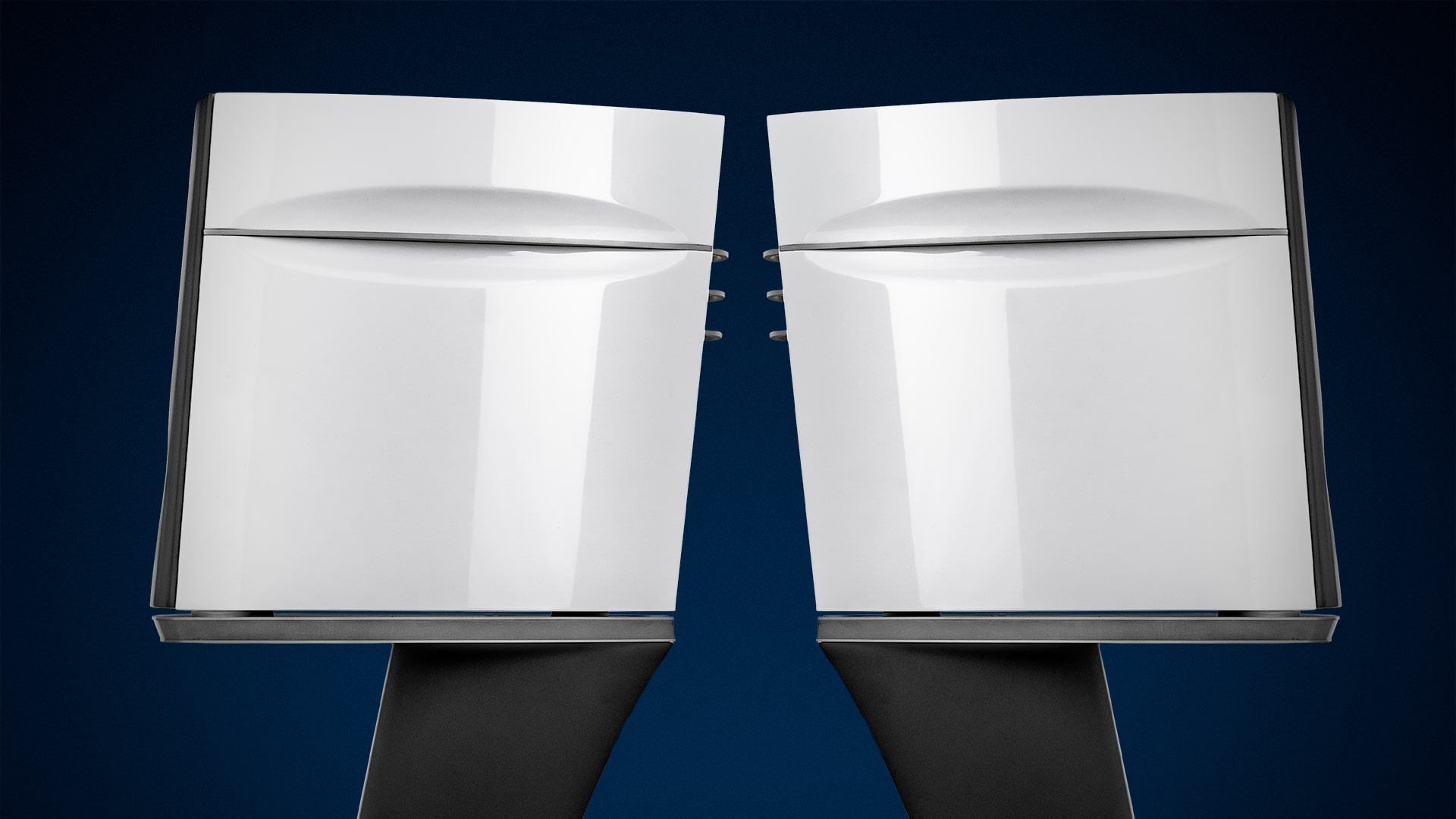 BoerresenM1-WHITE_Side_Cutout_HalfClose_2Speakers-DESKTOP-min