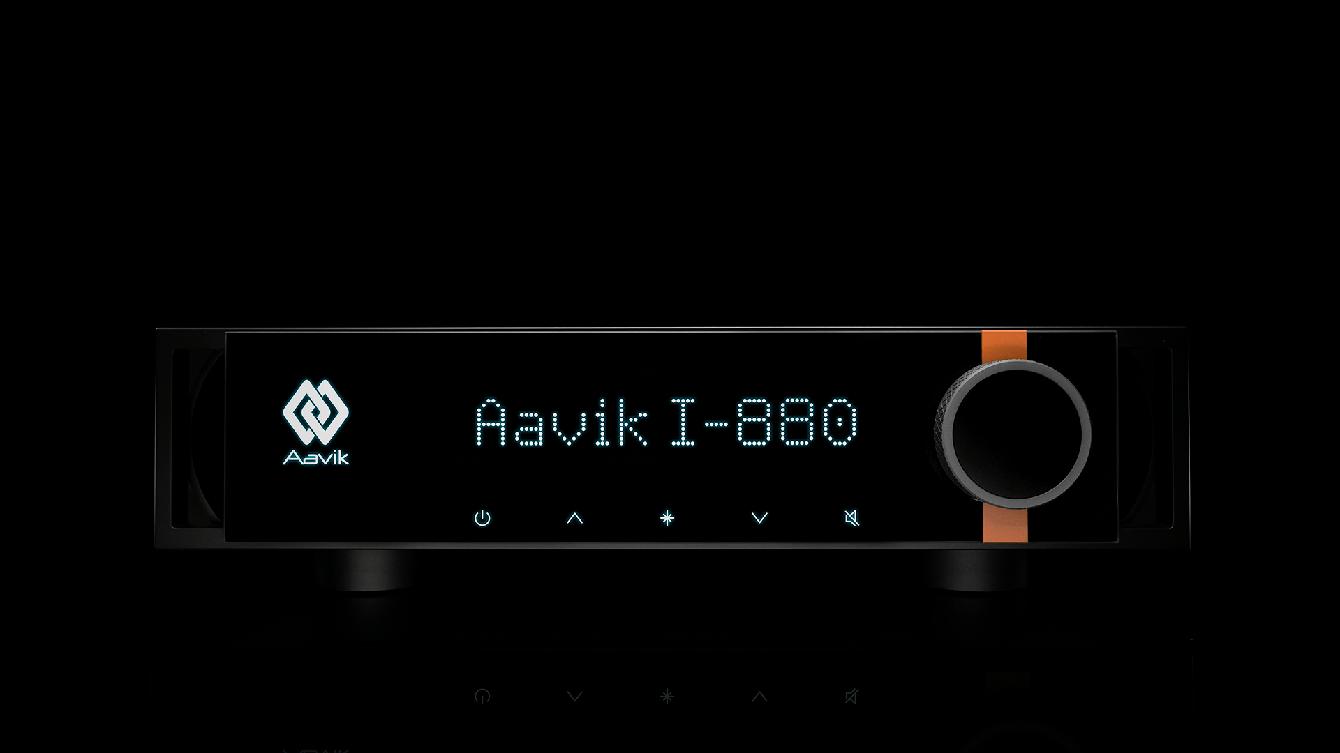 Aavik-IntegratedAmp880-Front_LowAngle_Total-DESKTOP Aavik I-880 Vollverstärker