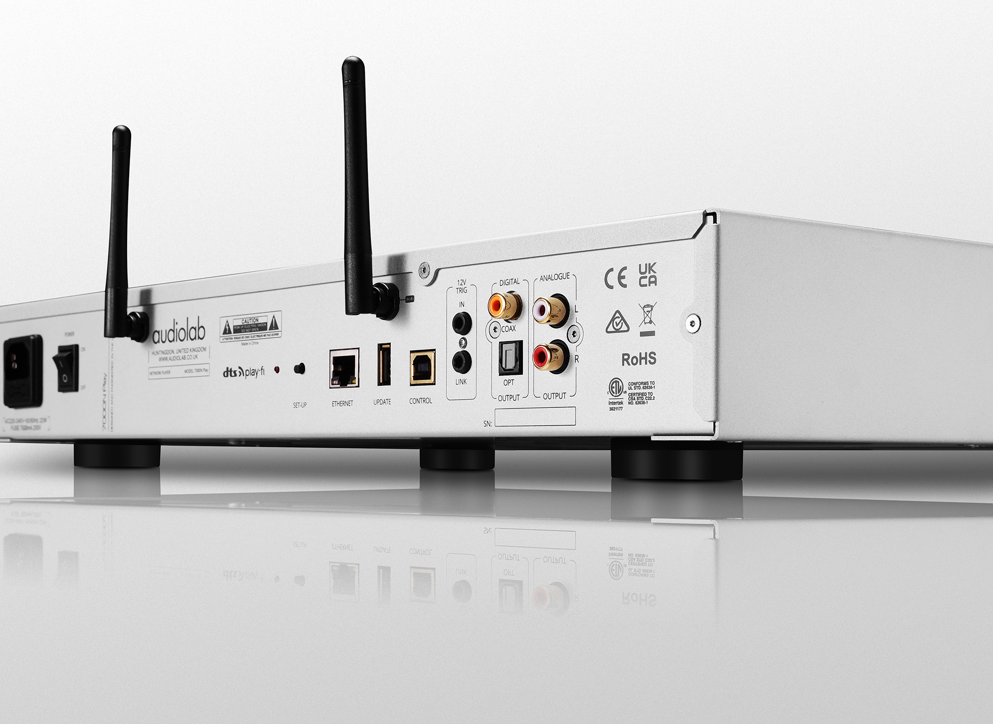 7000N-Play-Artistic-Silver-rear2