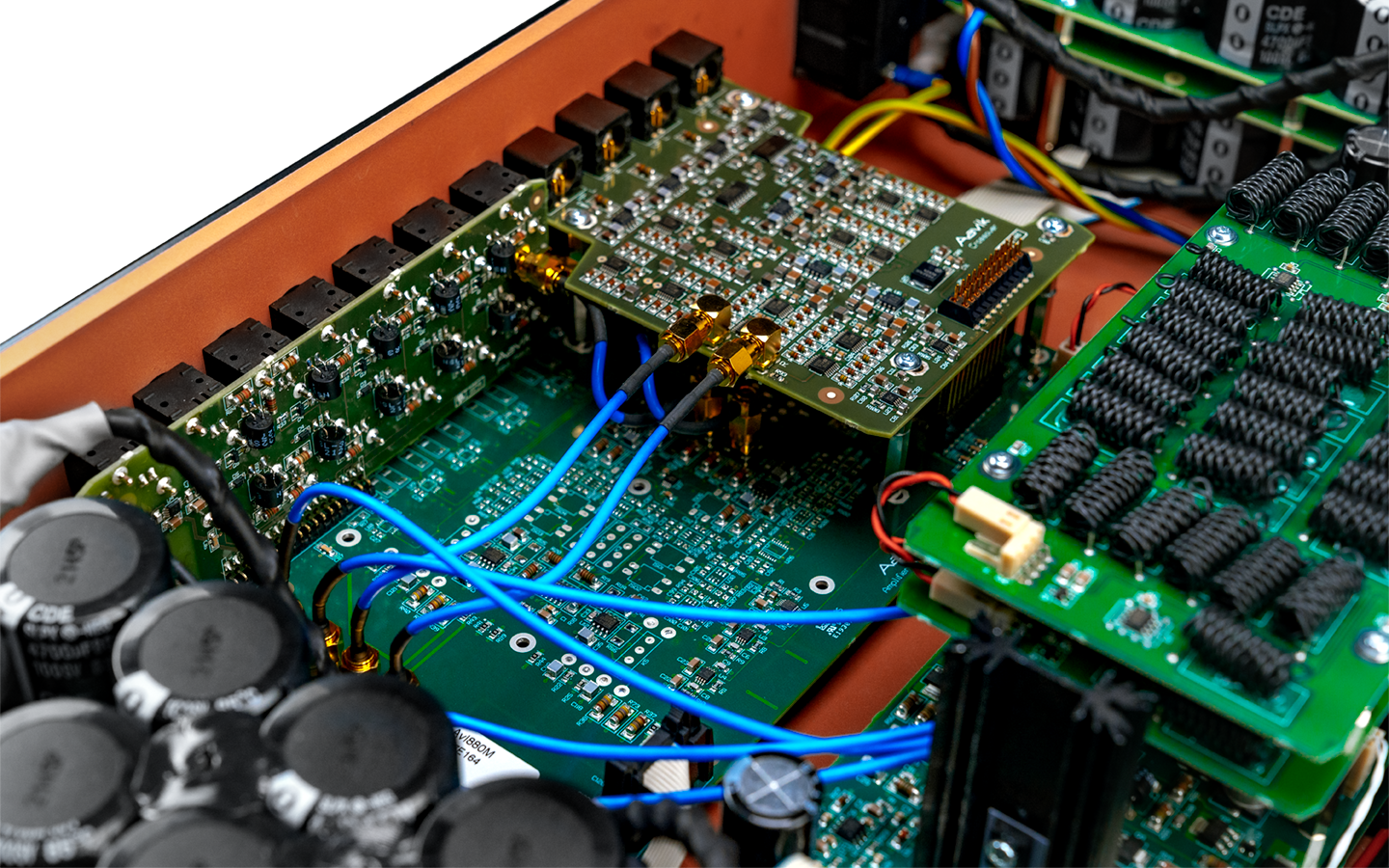 Aavik_880_ControlSection_Inside