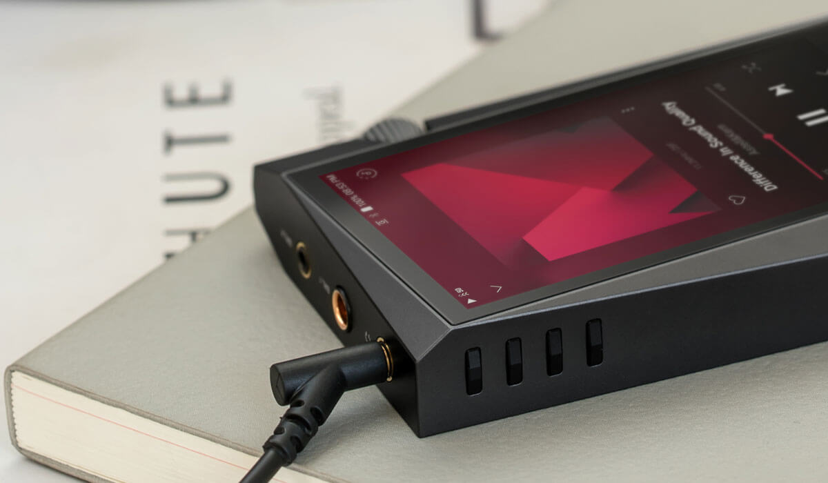 Astell&Kern – A&Norma SR35 Digitaler Audio Player Astell&Kern – A&Norma SR35 Digitaler Audio Player