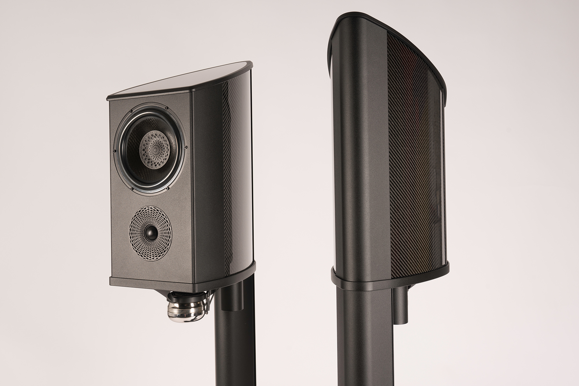 Wilson Benesch Discovery 3zero 2,5-Wege-Monitor mit Standfuß