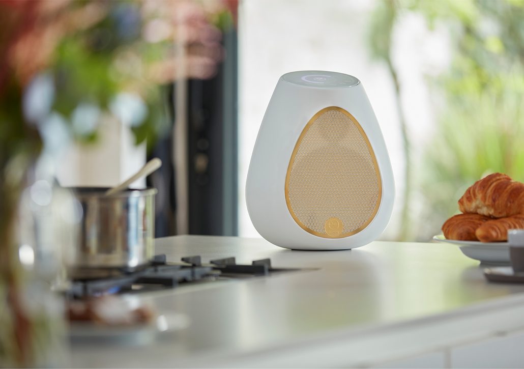 Linn_Series-3_Kitchen_Closeup_Gold_Web