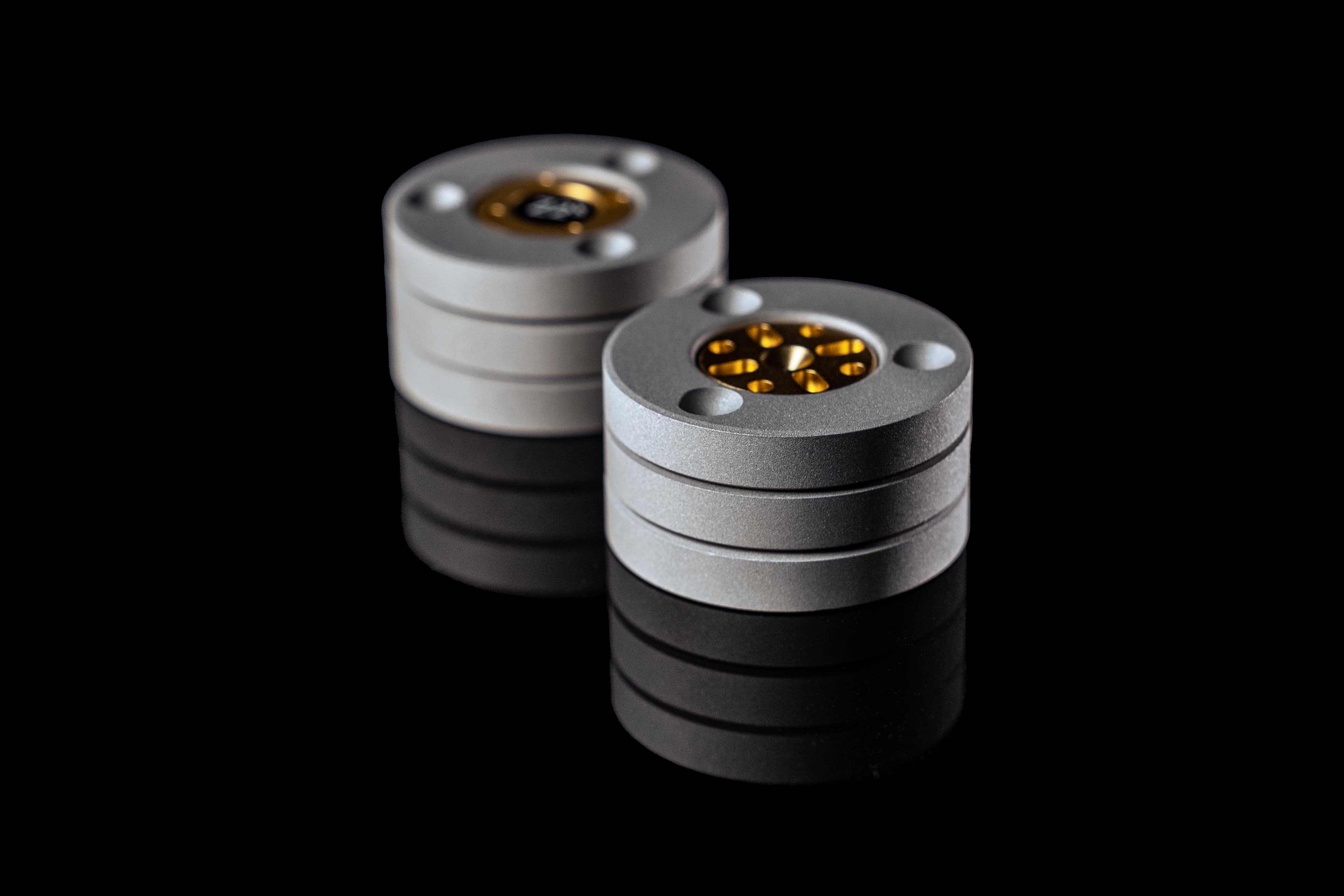 ansuz acoustics Darkz RESONANCE CONTROL Z2s *** DEMO ansuz acoustics Darkz RESONANCE CONTROL Z2s *** DEMO