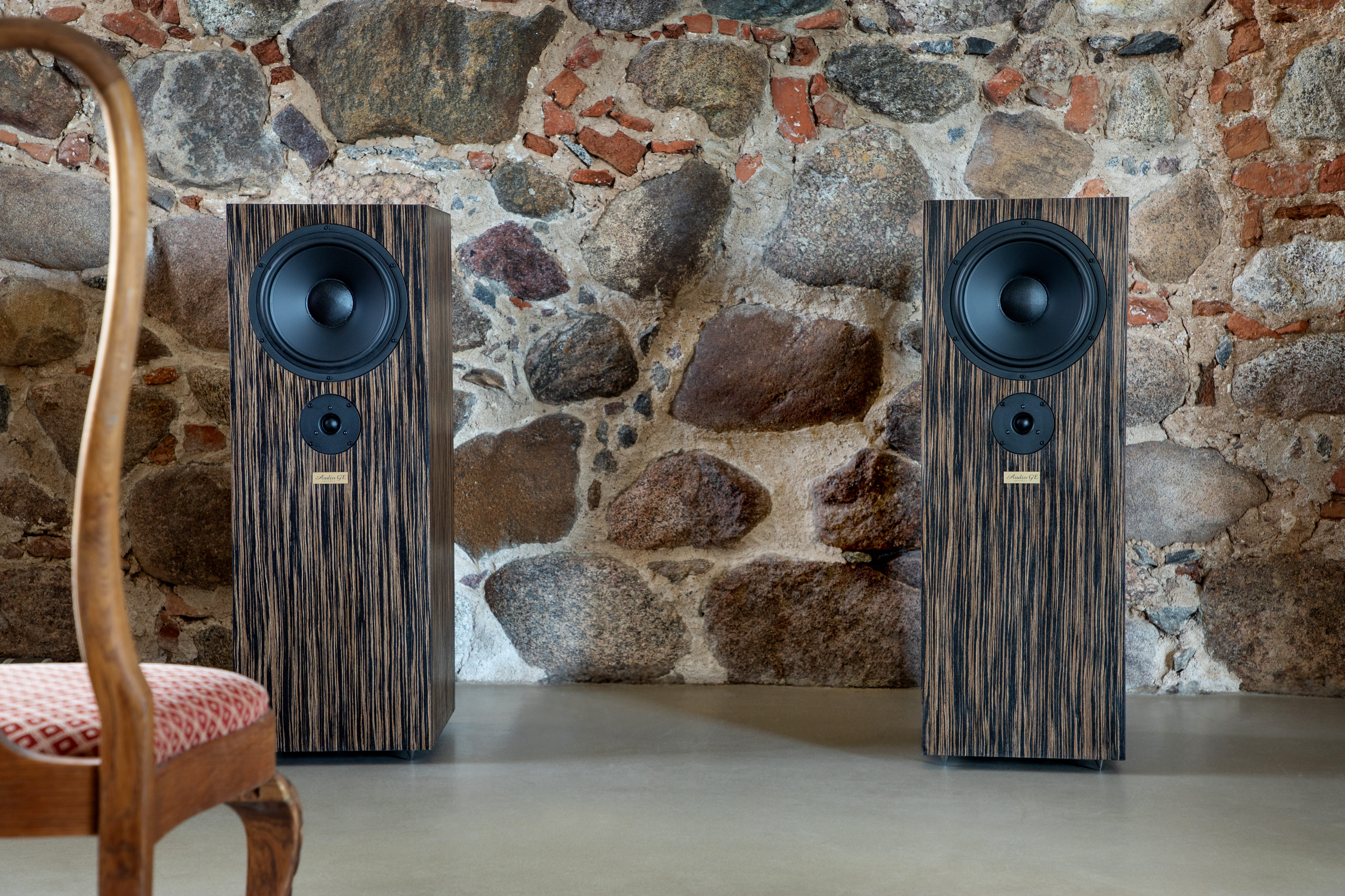 Teddy by AudioGe Classic 2-Wege Standlautsprecher