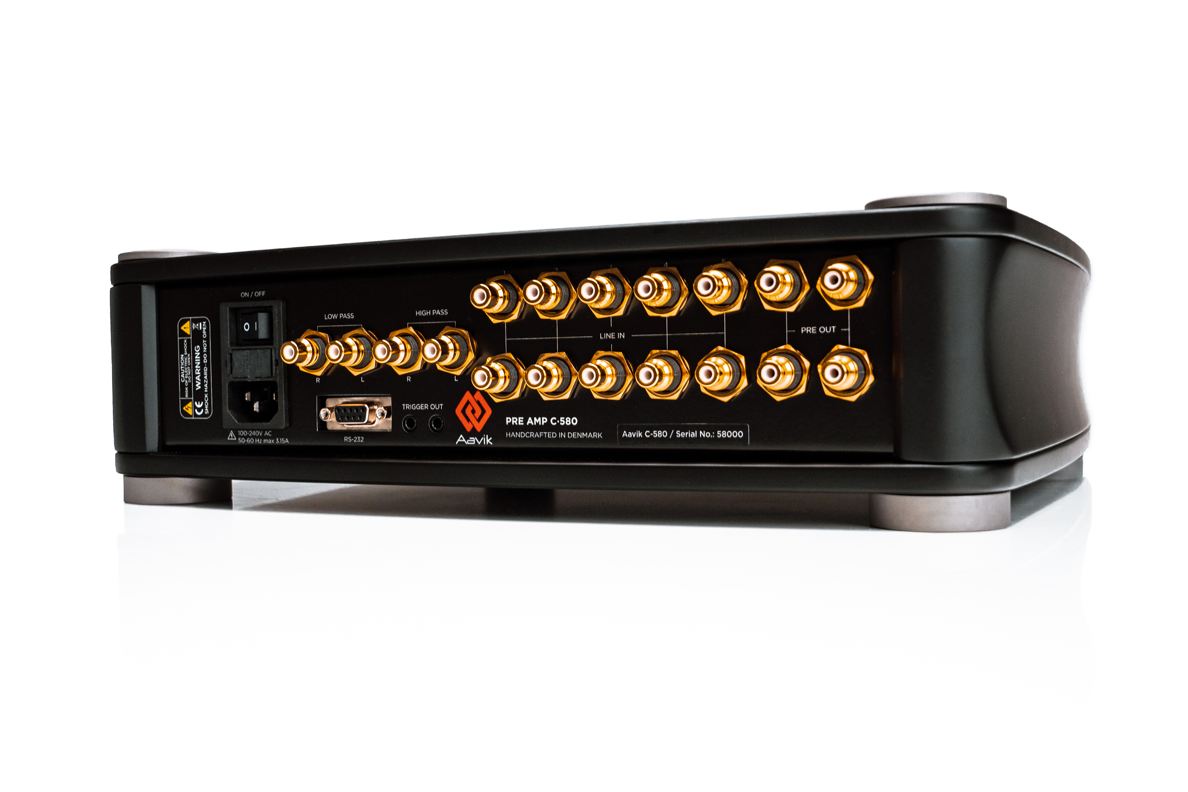 AAVIK_C580_BACK_Straight_RightE0oDVY6bpGcmP