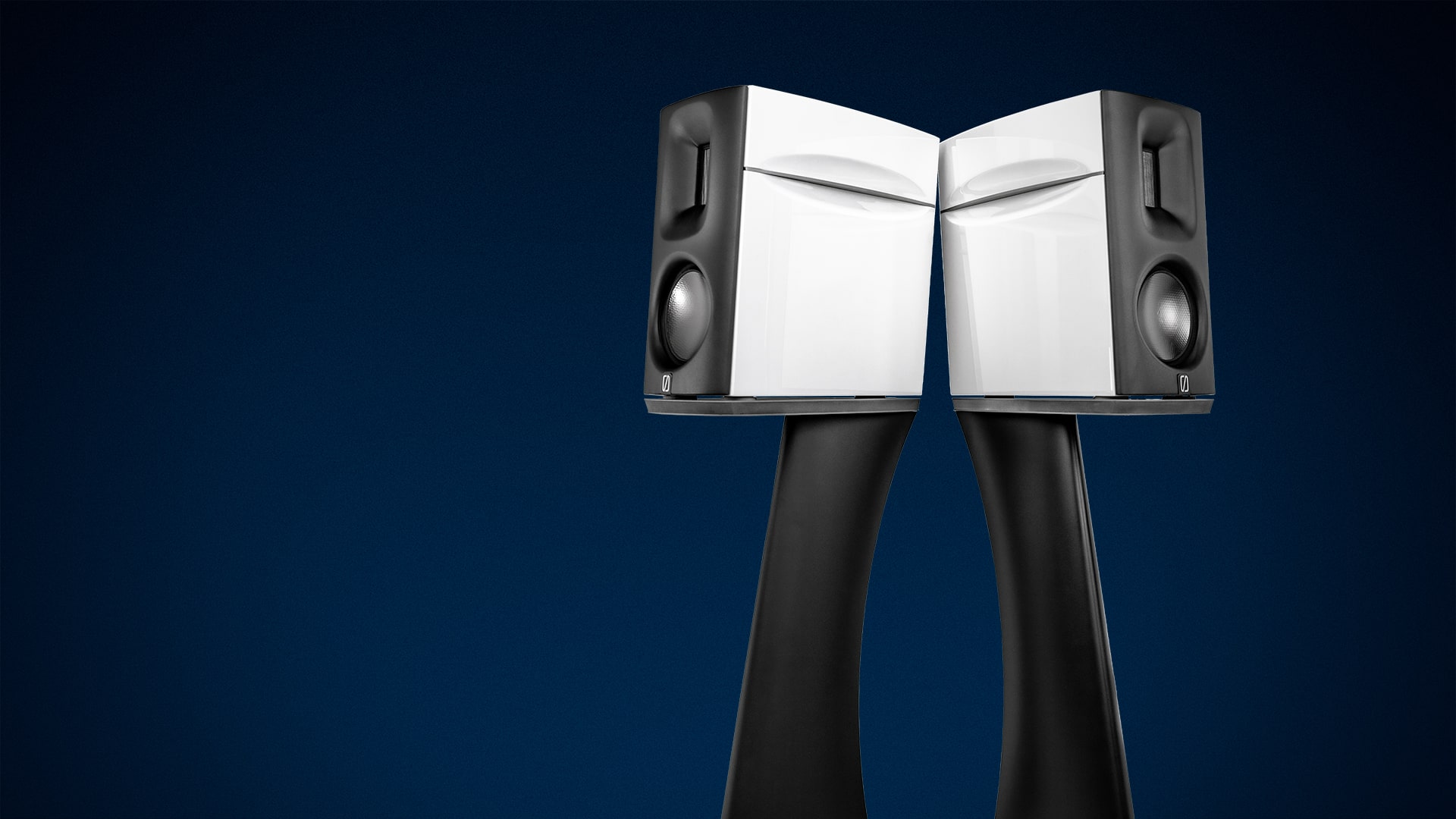 BoerresenM1-WHITE_FrontSkewed_Total_2Speakers-DESKTOP-min